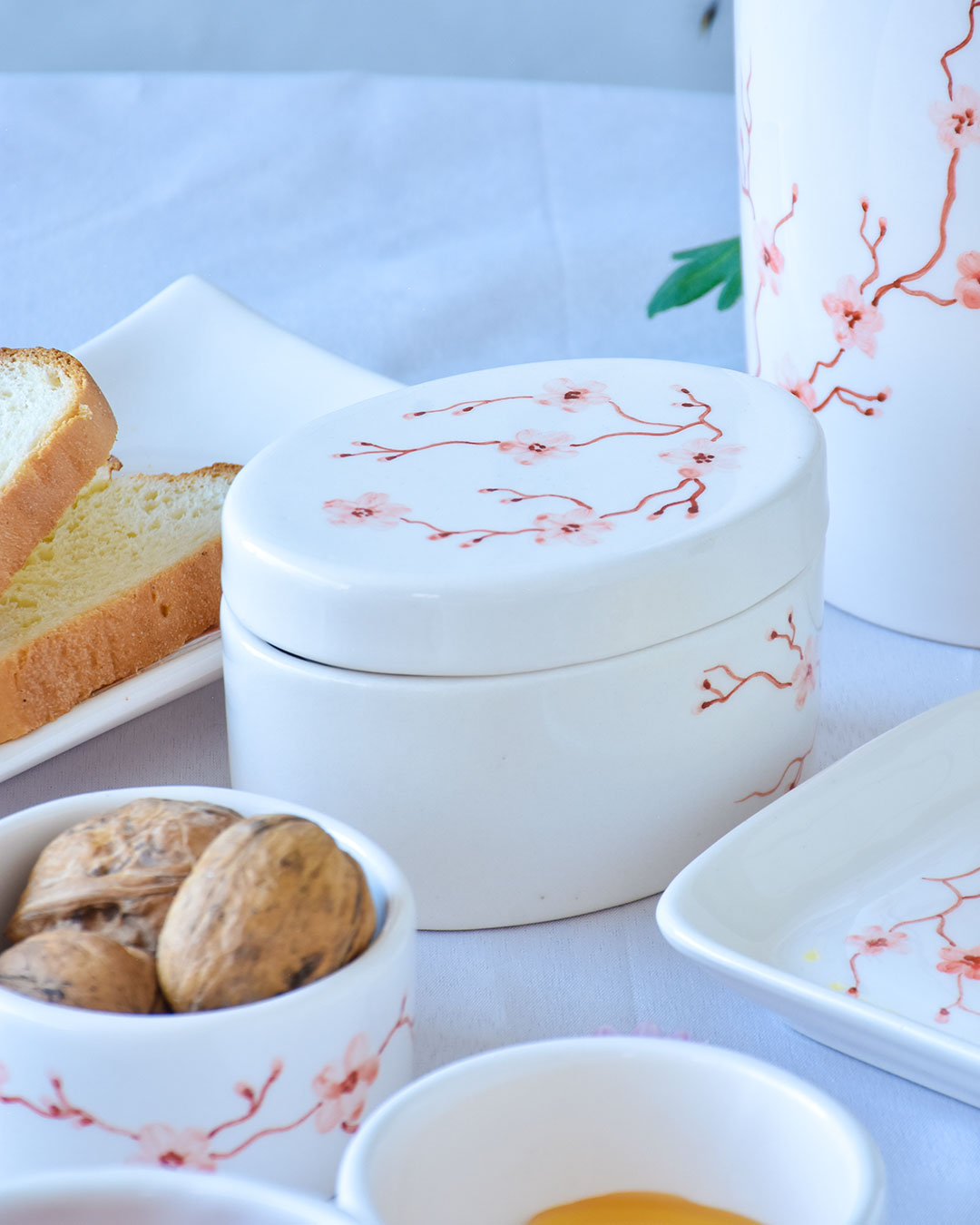 قندان بیضی گل صورتی